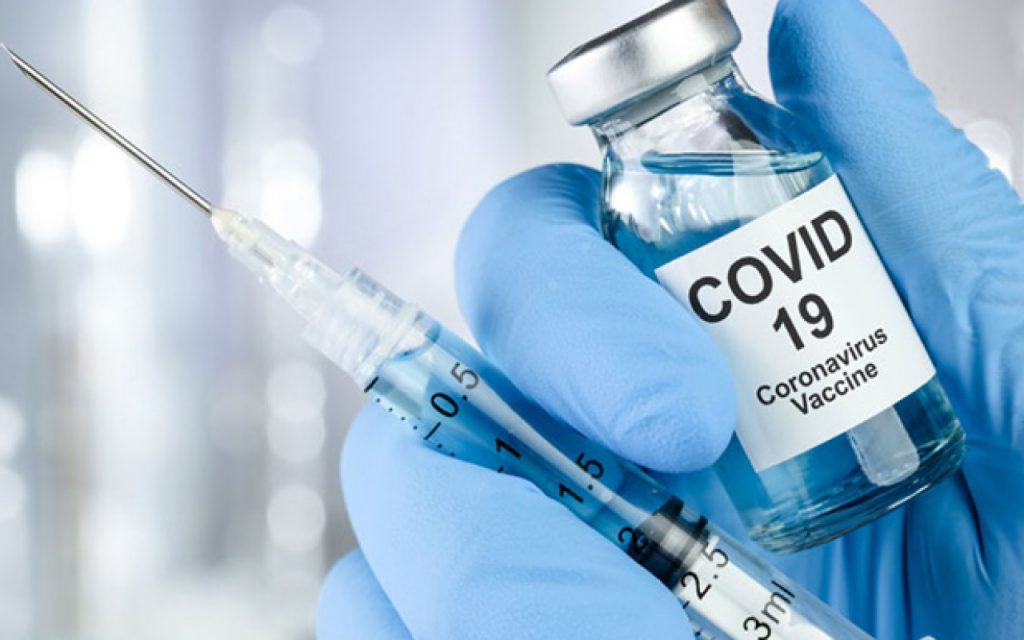 Прививки признаны опасными. Польша заплатит 200 пострадавшим в ходе вакцинации